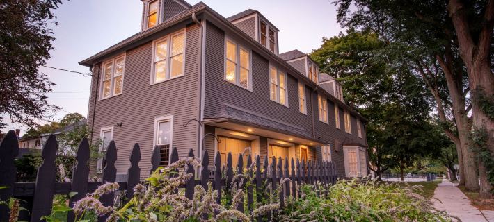 Valparaiso Inn Bed & Breakfast Hotels in Porter County