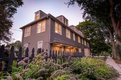Valparaiso Inn Bed & Breakfast Hotels near Chicago Street Theatre