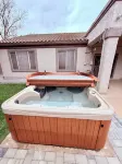 Upgraded and ready to use 3bed 2bath