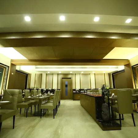 Hotel Regency Inn 에로드 호텔