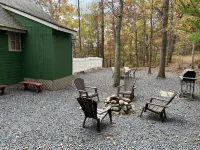 Casa de Carmen! 3 bedroom Modern Cabin with a view and HOT TUB!