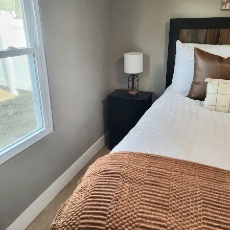 Salmon Bench Home w/ hot tub