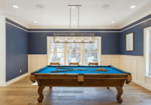 Heated Pool and Spacious Living Areas - Lavish Modern Retreat