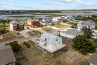 Multiple Decks and Ocean Views - Stunning Coastal Oasis