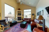 Rim Village Q4