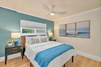 Private Pool and Cozy Fire Pit - Breathtaking Hilltop Retreat