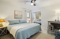 Screened Balcony and Swim Dock - Stunning Waterfront Retreat