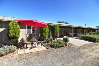 Tranquil Ranch Retreat - Horse Ranch Escape, Wineries Near 산퍼드 와이너리 주변 호텔