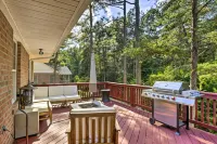 Game Room and Home Gym Oasis - Stunning Rustic Retreat Hoteles en Pinehurst
