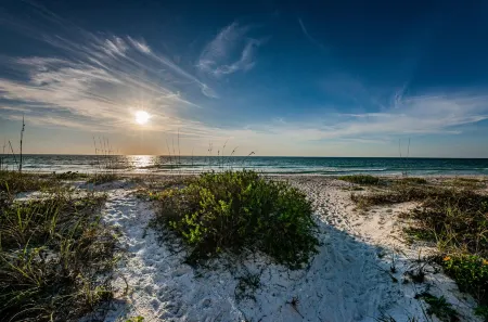 Stunning Gulf Views and Spacious Layout - Exquisite Beachfront Haven