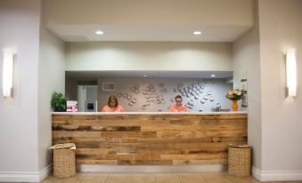 Crowne Plaza Melbourne-Oceanfront