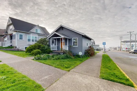 Crab Cottage in Nye Beach Отели рядом с достопримечательностью «Порт оф Ньюпорт - Коммершиал Марина»