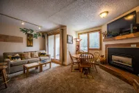 Ski-in/Ski-Out Access and Scenic Deck - Cozy Family Haven Hotels in Saint Mary's