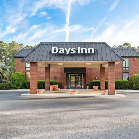 Days Inn by Wyndham Statesboro