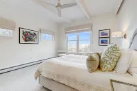 Elegant getaway with lovely deck, ocean & sunrise views, foosball & washer/dryer