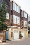 STUNNING EXECUTIVE 3 BEDROOM HOME WITH ATTACHED GARAGE Hotels in Haight-Ashbury