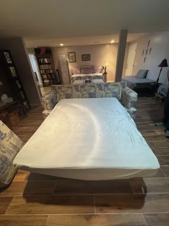 Fenton Oasis - private pool and garden Отели в г. Мерамек Тауншип