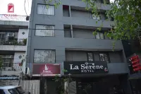 Qotel Hotel la Serene Gagan Vihar Hotels in der Nähe von Anand Vihar