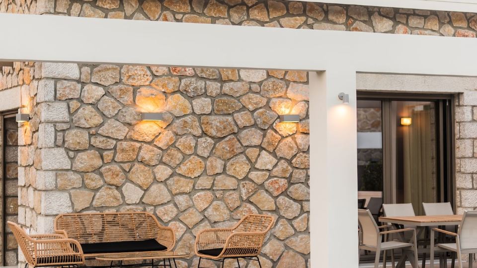 Stone & Sea Villas