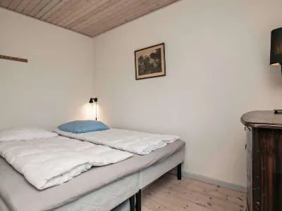 5 Person Holiday Home in Millinge Hotels in 