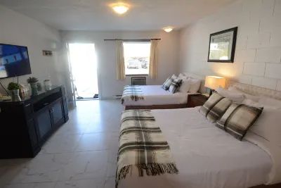 Christina Lake Motel and RV Park Hotel di Grand Forks