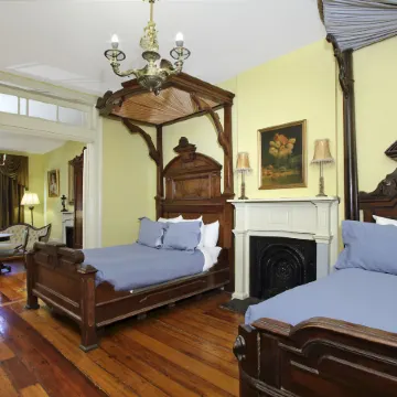 Lamothe House Hotel a French Quarter Guest Houses Property Отели рядом с достопримечательностью «Френчмен-стрит»