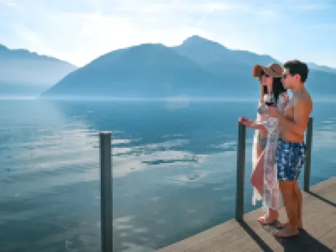 Lakeview Motta Penthouse in Melide Hotels in Melide