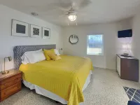 Sunshine House by Distinctive Beach Rentals - balcony