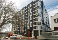 Pristine Inner-City Nest with Carpark