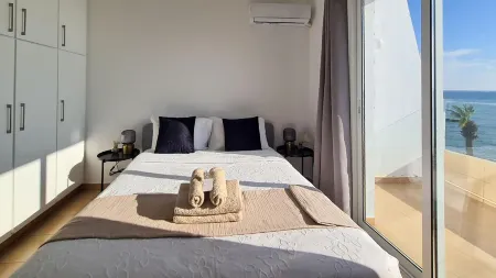 Phaedrus Living: Seaview Luxury Flat Paphinia 204 Отели рядом с достопримечательностью «Царские гробницы»