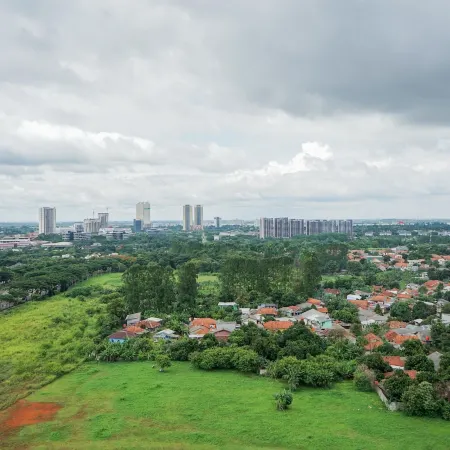 Beautiful 2Br at Tree Park Apartment
