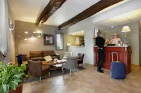 Logis Hotel la Ferme Hotels in Sauveterre