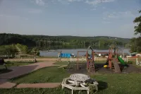 Yildiz Country Hotel - parkir