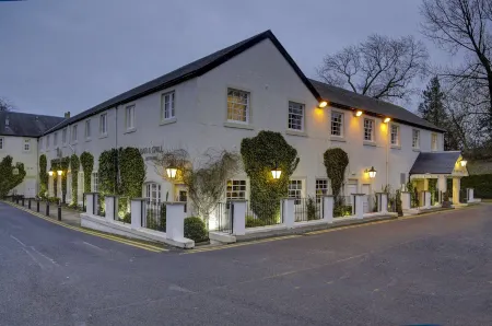 Best Western Glasgow South Eglinton Arms Hotel Отели в г. Ньютон Мернс