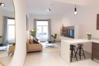 Origer Apartments by Rentaroo