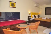 Silver Leef Hotel di Wai