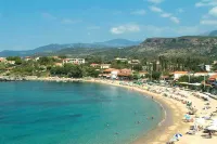 Mani Garden Haven - Private Retreat in Stoupa - 2-Star
