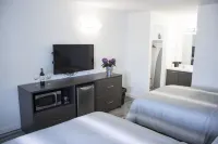 Bowmanville Marina Inn & Suites Các khách sạn ở Clarington