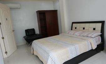 The Orange Inn - Housity