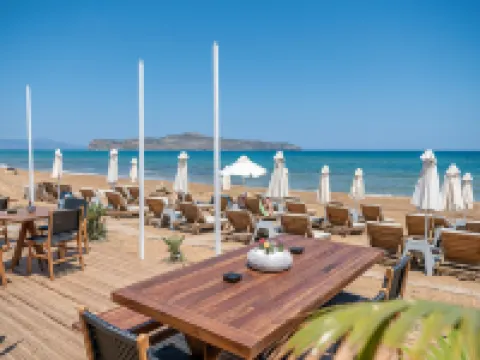 เอสเปรีดีส บีช โฮเท็ล อพาร์ทเม้นทส์ โรงแรมในStalos