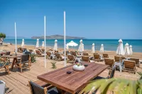 Esperides Beach Hotel Apartments Hotels in Stalos