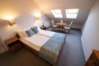 Zsanett Hotel Hotels in Balatonfenyves