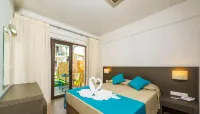 Ledra Maleme Hotel - balcony