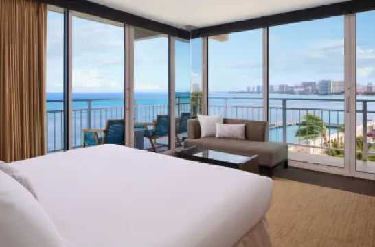 카이마나 비치 호텔 카할라 주변 호텔