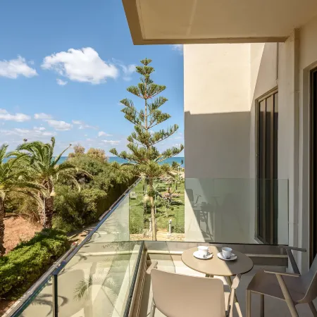 Marinos Beach Hotel