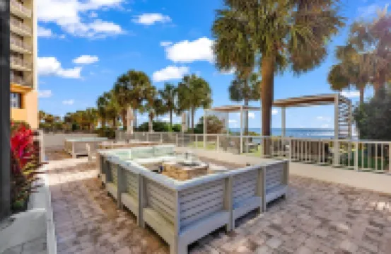 Breakers Boutique Condos | Oceanfront