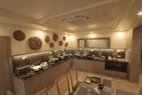 Pride Biznotel Sasan Gir - breakfast