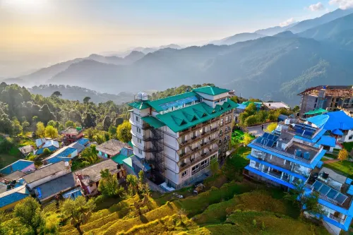 Hotel Katson Castle with Sunset View Dharamshala - Nouto- ja jättöpalvelut