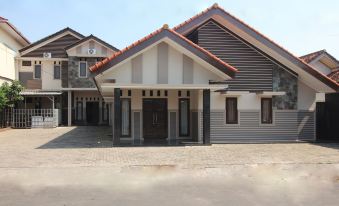 OYO 1547 Wisma Ray Syariah