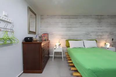 Like Home Gedera